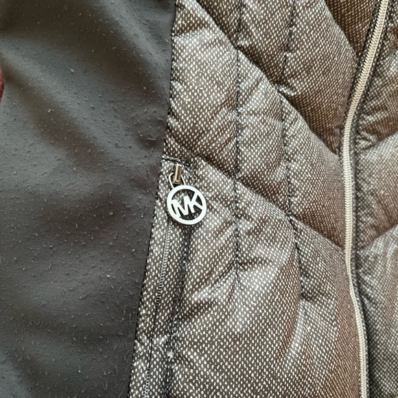 MICHAEL MICHAEL KORS Fur Hood Vest - Picture 4 of 5